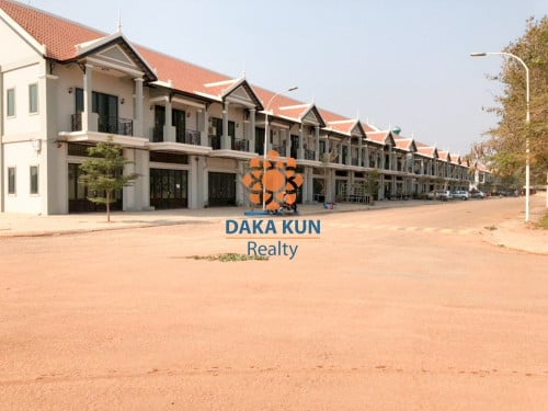 ផ្ទះល្វែងលក់បន្ទាន់នៅជិតផ្សារទំនើបម៉ាក្រូ, ក្រុងសៀមរាប/Flat House for Sale in Siem Reap city-Makro