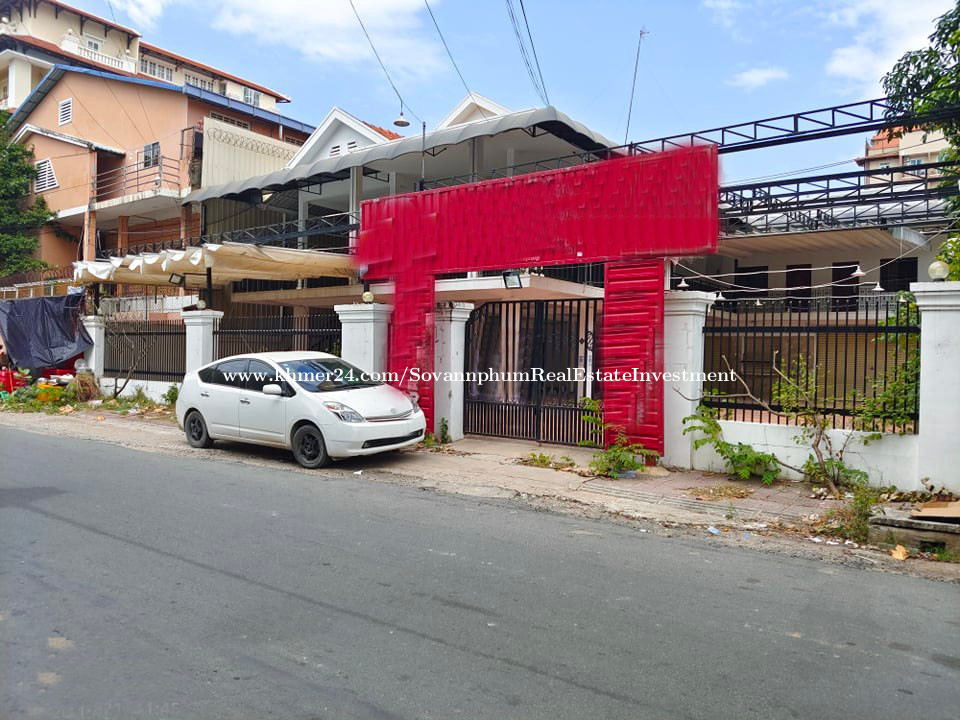 ផ្ទះសំរាប់ជួល នៅ ខណ្ឌទួលគោក/House for rent at Khan Tuol kork ក្នុង