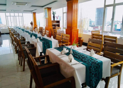 Hotel-Apt For Rent At Near Chamkamorn Area, 11Floors, 38,000$ Month