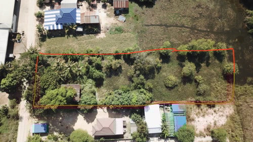 មានដី និង​ ផ្ទះសំរាប់លក់ ស្ថិតនៅ ភូមិថ្មី ស្រុកពួក