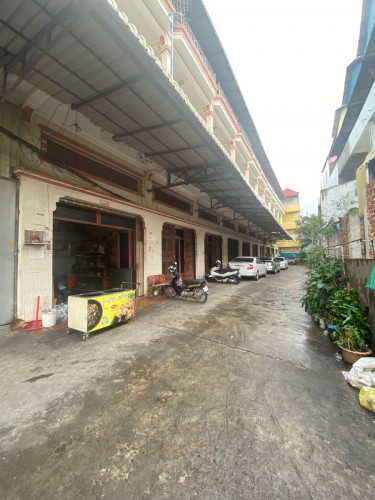 ផ្ទះល្វែងលក់ ម្ចាស់ផ្ទាល់