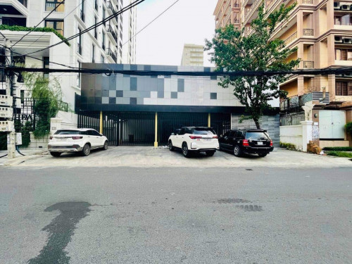 Villa-Shop For Rent In Beoung Keng Kang 1, LS: 17x30m, 03 Floors, 7,000$ Per Month