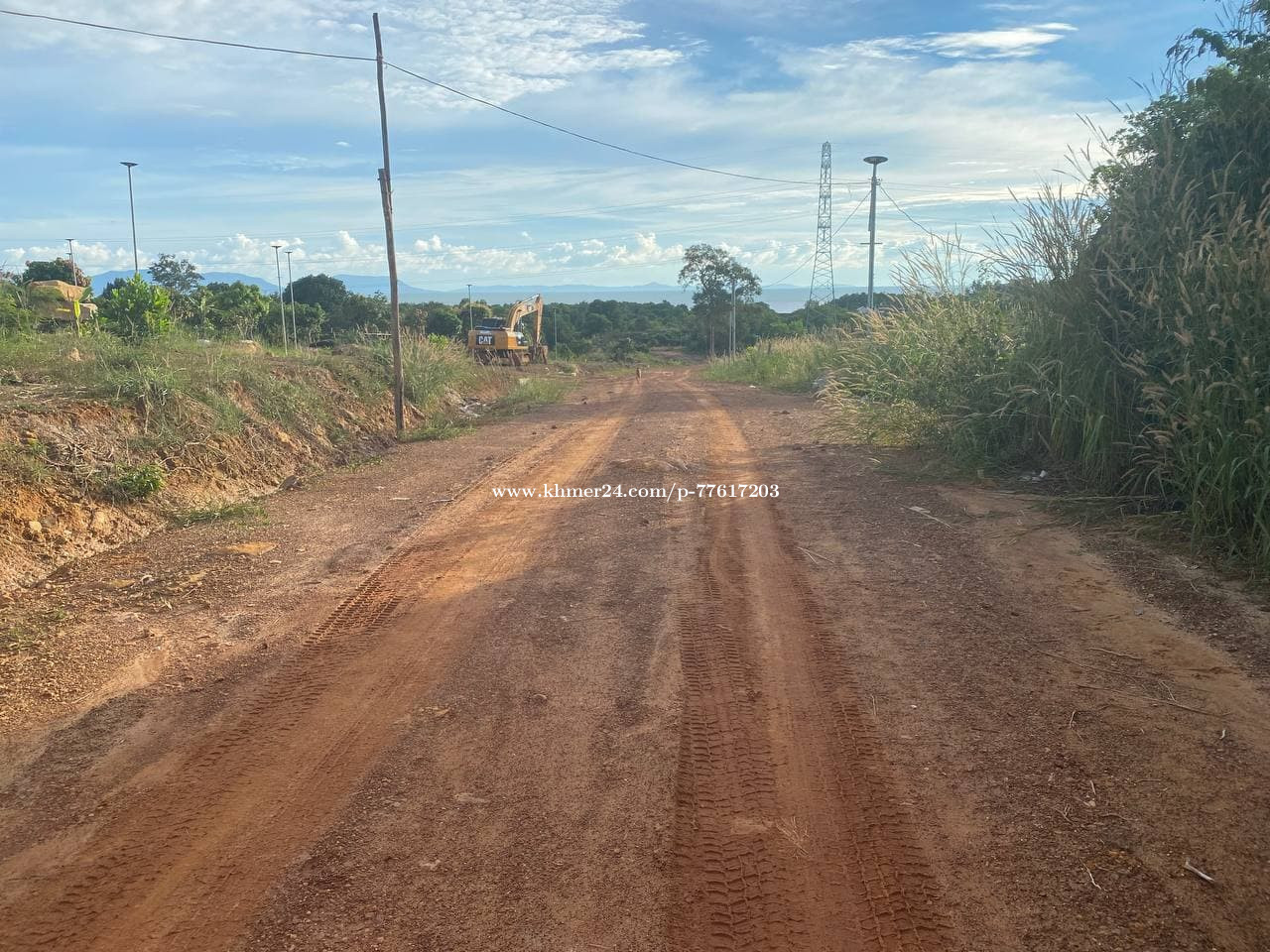 ដីលក់មើលឃើញសមុទ្រនិងជាប់ព្រែក ក្រុងបូកគោកំពត 9000m2 Land for sale sea