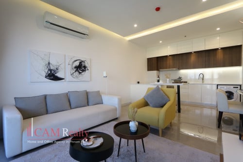 Luxurious 2 bedrooms serviced apartment for rent in Chroy Changvar