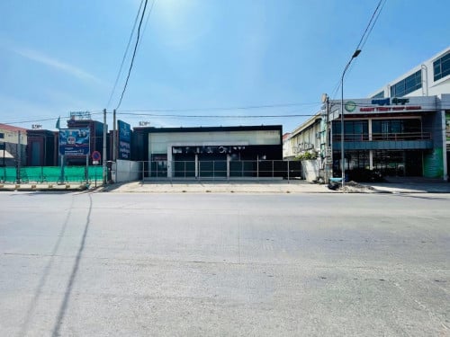 Shop-Showroom For Rent On st 1986 Near Super Store Market,  20mx60m,  5,000$ Per Month