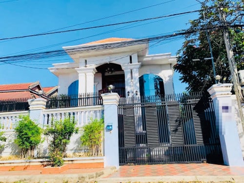 ផ្ទះសម្រាប់ជួលភ្នំពេញថ្មី_តំលៃ 1400$, បន្ទប់គេង 5 _បន្ទប់ទឹក 7