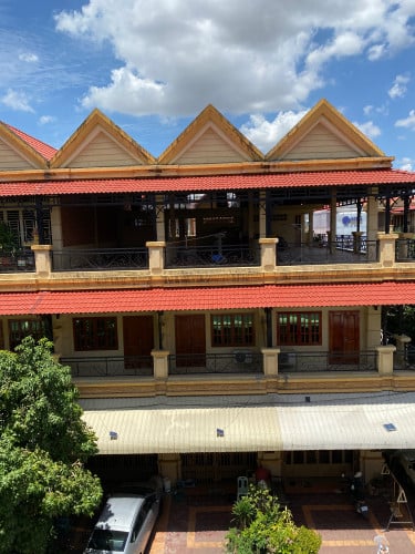 ផ្ទះស្អាតសំរាប់ជួលតំលៃពិសេស បុរីពិភពថ្មីគីឡូលេខ៦