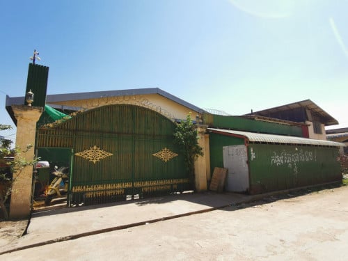 ឃ្លាំង1008​ម2 លក់បន្ទាន់