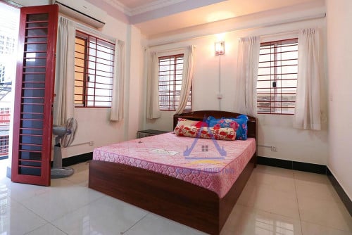 BKK3 area | Fully furnished 2 bedrooms for rent near Toul Sleng Genocide Museum