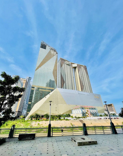 Commercial Shophouse For Rent In Daimond Twin Tower, Koh Pich Size: 130sqm, 02 Floors, 2,500$