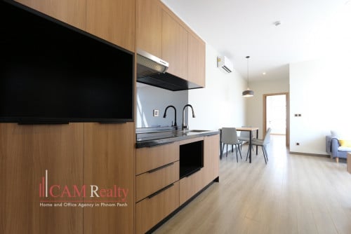BKK3 area | Luxurious 2 bedrooms apartment for rent | Pool, gym, steam, sauna & sky bar