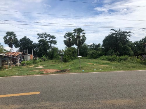 ដីលក់បន្ទាន់(ម្ចាស់ផ្ទាល់) Urgently &deal directly with Ower