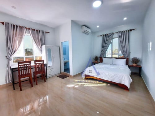 Phsar Duem Thkov area | Modern Studio room with gym for rent south of Russian market
