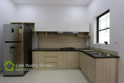 ISPP area | Beautiful 4 bedrooms twin-villa in gated community for rent