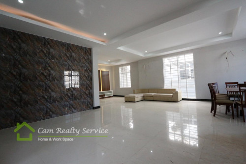 Aeon Mall Sen Sok area | Fully furnished 4 bedrooms single villa for rent | Shared garden