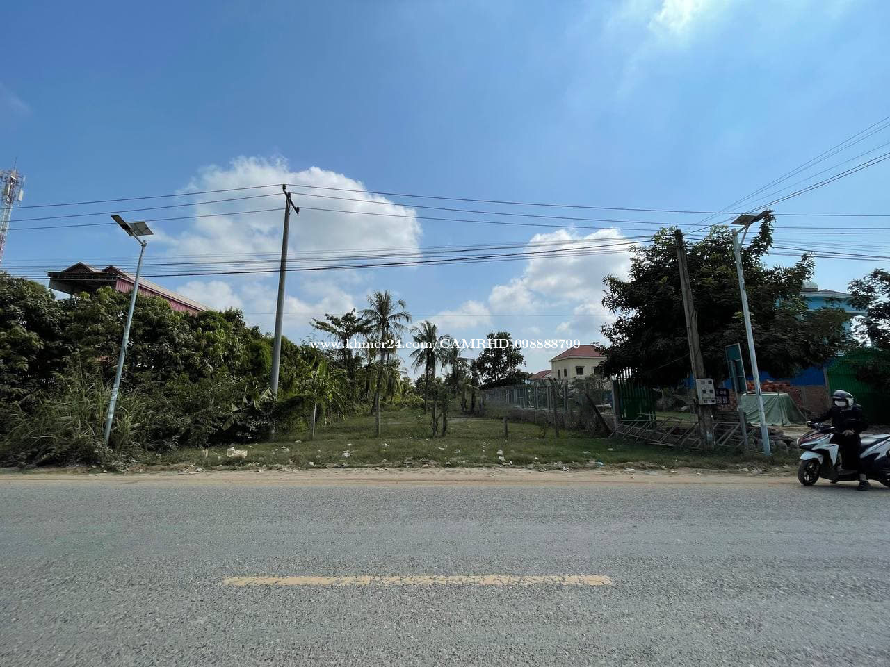 ដីលក់ស្ថិតនៅជិតកំពង់ដរស្វាយជ្រុំ/ Land for Sale near Kampong Dor