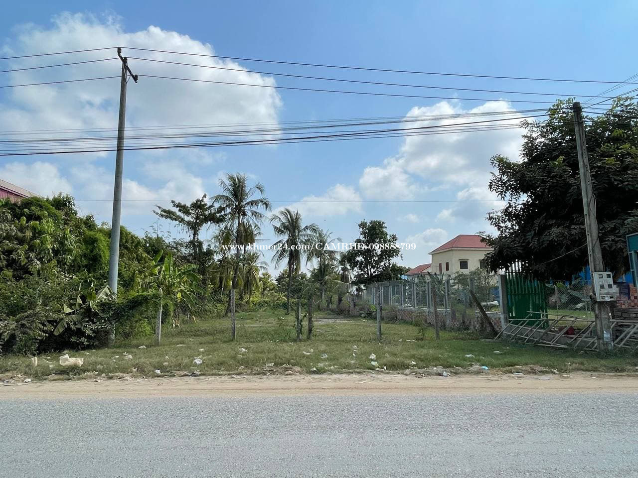 ដីលក់ស្ថិតនៅជិតកំពង់ដរស្វាយជ្រុំ/ Land for Sale near Kampong Dor