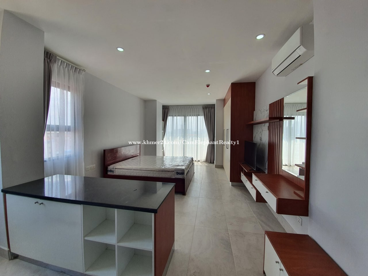 New Pool Studio Apartment near Riverside Price 550.00 in Phsar Kandal Muoy, Doun Penh, Phnom