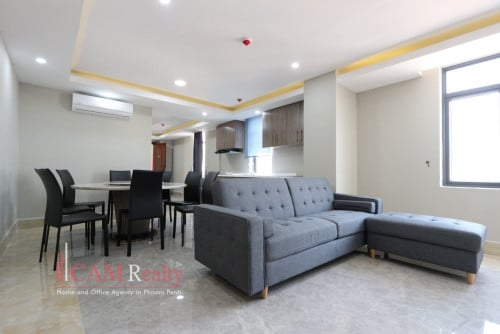 Near BKK1 area | Modern style 4 bedroom serviced apartment for rent