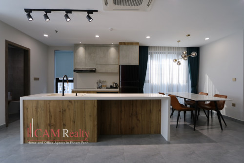 Duplex 2 Bedroom Serviced Apartment For Rent in Toul Kork