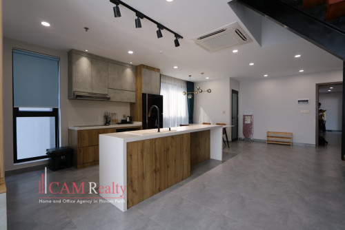 Duplex 2 Bedroom Serviced Apartment For Rent in Toul Kork