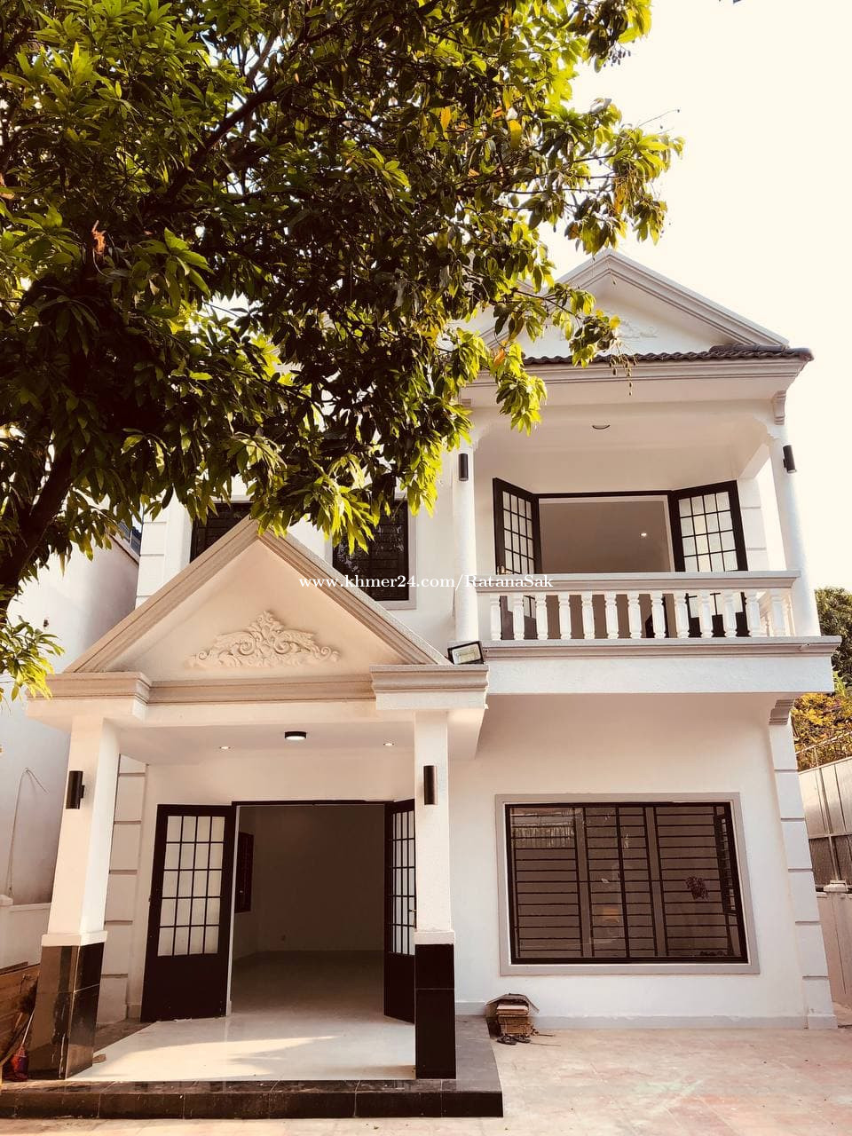 វីឡាជួល ជិតមន្ទីរពេទ្យអន្តរជាតិសែនសុខ Villa for Rent near Sen Sok