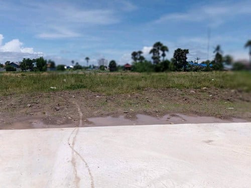 ដីលក់ក្នុងក្រុងកំពត (Land for Sell Urgently)