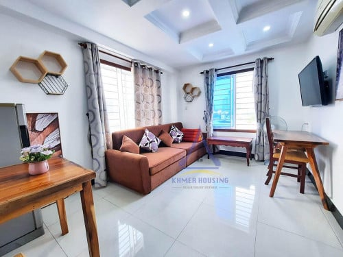 Doun Penh | Service apartment one bedrooms with elevator for rent nearby Royal Palaces