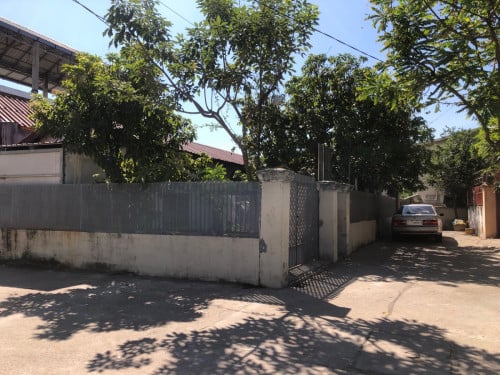 ផ្ទះលក់ចុះតម្លៃពី125000$ នៅសល់115000$ (ភូមិឬស្សីស្ទឹងមានជ័យ)