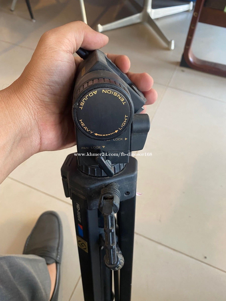 Tripod made in japan Price 50 in Kampong Thom, Cambodia Chandoeun