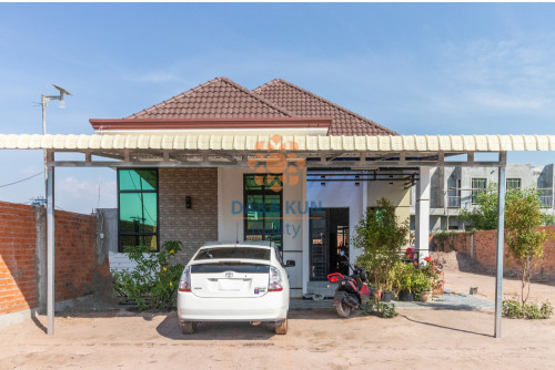 ផ្ទះលក់នៅជិតផ្សារខ្នារ, ក្រុងសៀមរាប/3 Bedrooms House for Sale in Siem Reap city-Chreav