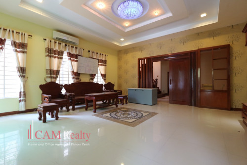 Aeon Mall Sen Sok area | Fully furnished 4 bedrooms twin-villa in gated community for rent