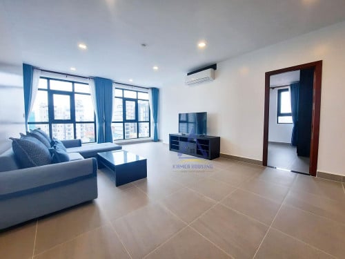 Great location, Spacious apartment 2-bedrooms with gym and pool for rent near Russian market