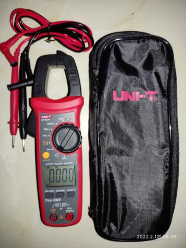 Multimeter UNI-T UT203+ដុំសាកអាគុយ ពីសូឡា, ក្បាលមាន់ផ្សារសំណរ 220V/90W