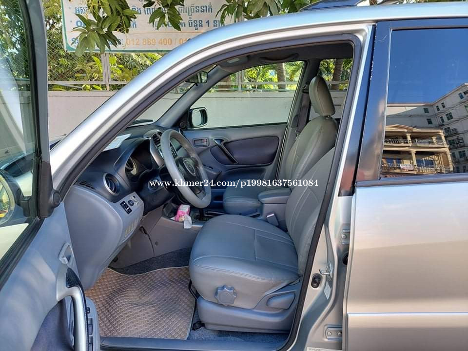 TOYOYA Rav 4 year 2001 Plat number NICE CAR Price 1.00 in Phnom Penh