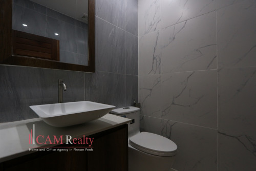 Tuol Kork area| Spacious 1 bedroom serviced apartment for rent| Rooftop pool & Gym