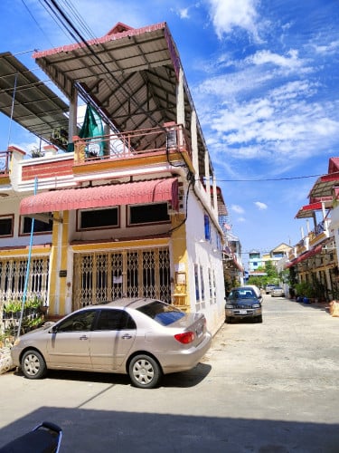 ផ្ទះកែងសំរាប់លក់