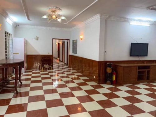 Villa for rent in Toul Kork Area, Rent: 2500$, 05 bedrooms