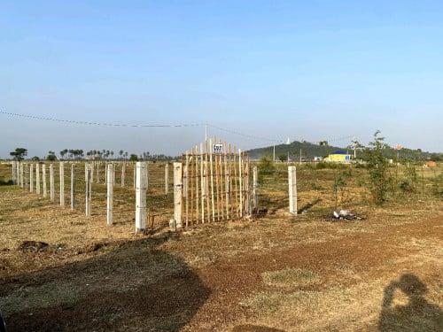 ដីលក់នៅខាងលិចជើងភ្នំឧដុង្គ