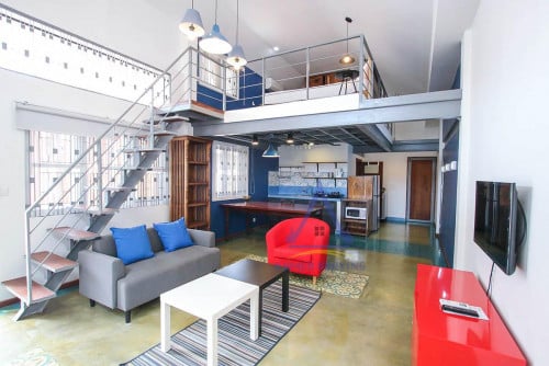 Brightness & Loft style one bedrooms with private balcony for rent in BKK3 area