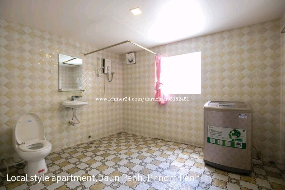 Local style Apartment for rent in Daun Penh Independence Monument area
