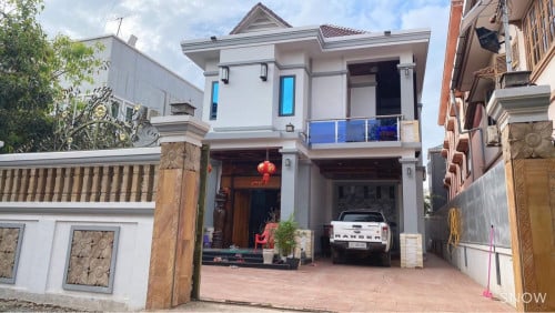 ផ្ទះលក់ជិតផ្សារលេី​ ក្នុងក្រុងសៀមរាប​