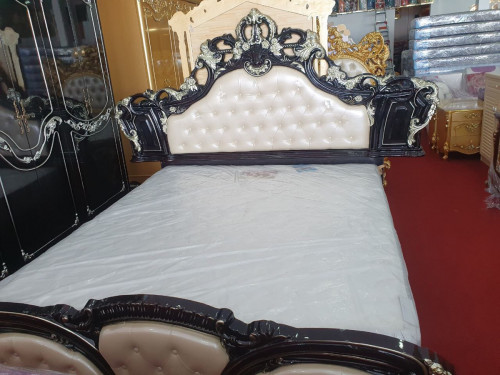 គ្រែឈុតធំ
