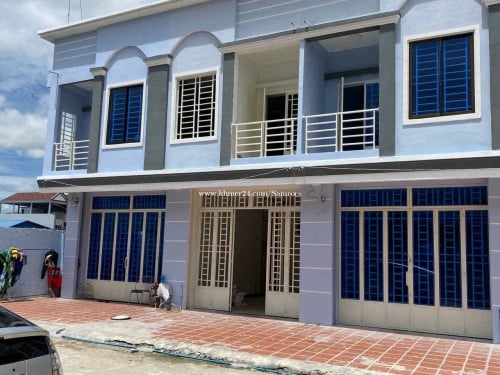 ផ្ទះលក់វីឡាកូនកាត់ ចំការដូង 28000 តម្លៃពេញ 45,000$