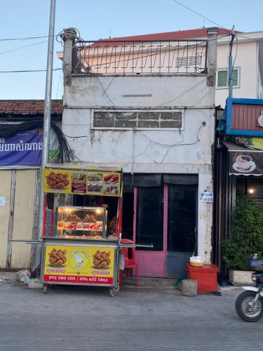 ផ្ទះបន្ទាន់ទីតាំងស្ថិតនៅស្ទឹងមានជ័យចាស់តម្លៃអាចខលមកសួរបាន