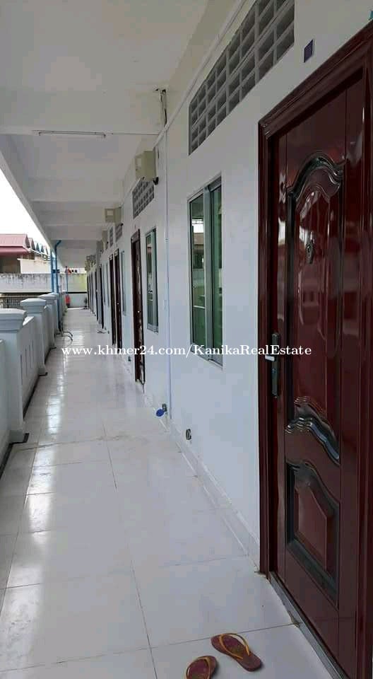 បន្ទប់ជួលស្អាត មានម៉ាស៊ីនត្រជាក់