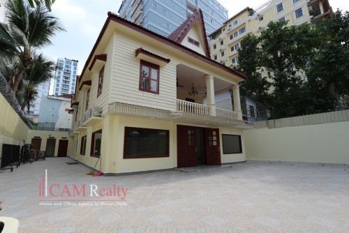 BKK1 area| Commercial/ residential villa for rent| Large parking space
