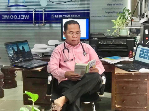ប្រឹក្សា​សុខភាព​កុមារ​​ជាមួយ​អ្នក​ជំនាញ​​