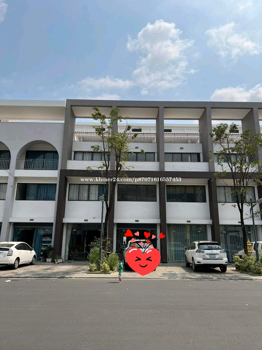 ផ្ទះឣាជីវកម្មសំរាប់ជួលក្នុងបុរី ភ្នំពេញផាក (House for rent in Borey