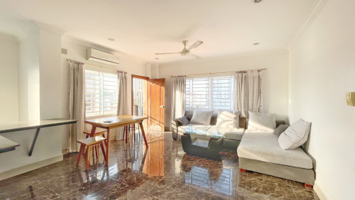 Tonle Bassac area | Modern apartment 2-beds with elevator and gym for nearby Bassac Lane 